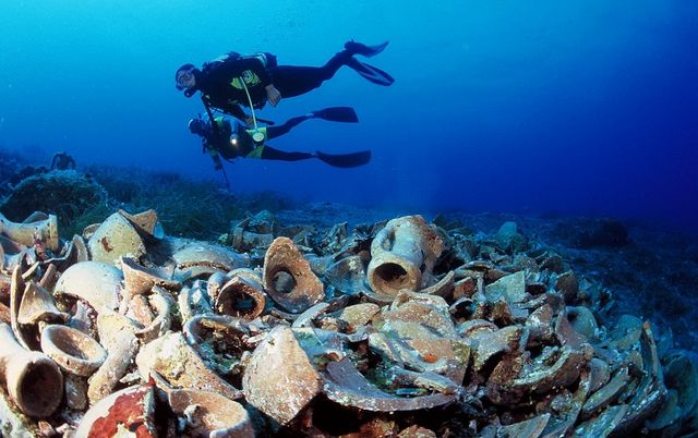 В прибрежных водах Коста Бланки – 133 объекта, интересных для дайверов